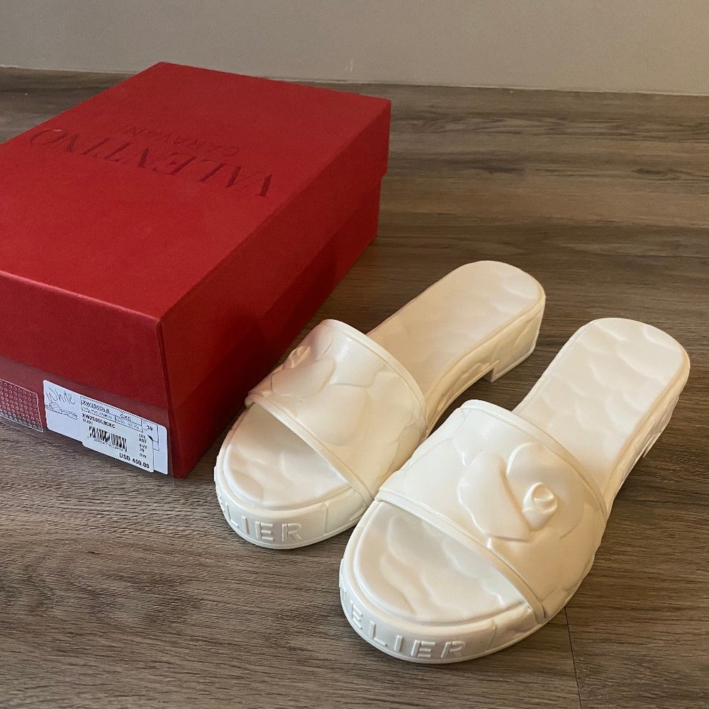 Valentino Garavani Atelier Rose Rubber Slide Sandals SIZE 39/US9